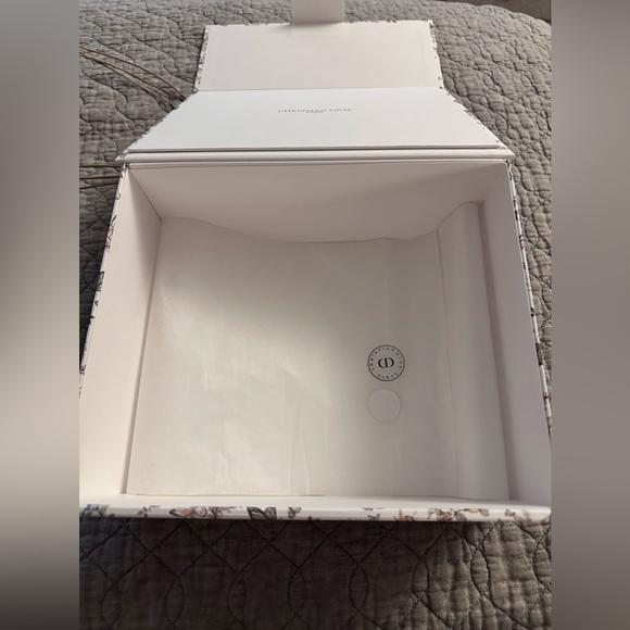Christian DIOR La Collection Privee Gift Box Butterfly Floral - Picture 11 of 11